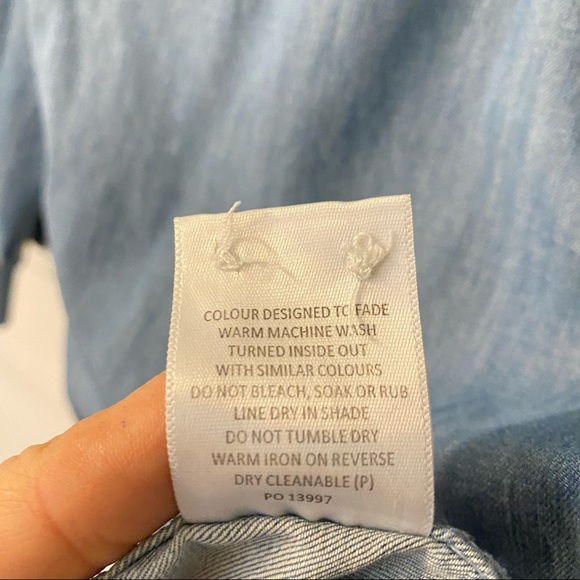 Cargo Crew Denim Button Down Men’s | Large - Picture 5 of 6